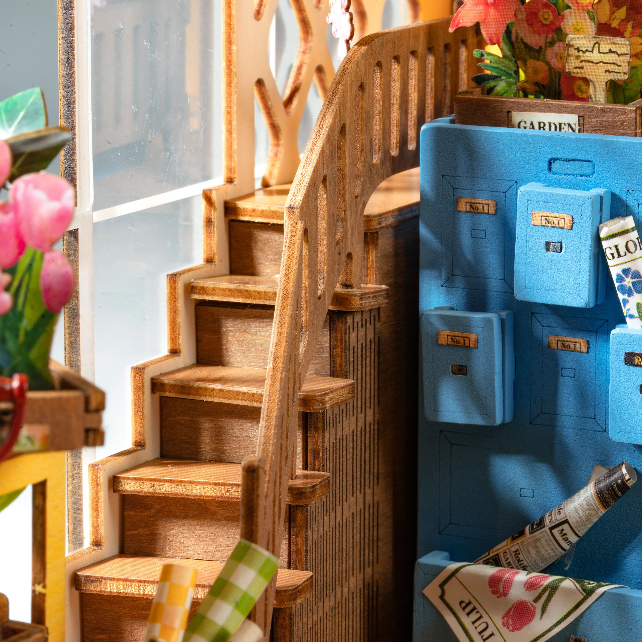 Robotime Book Nook Garden House TGB06 - Image 6