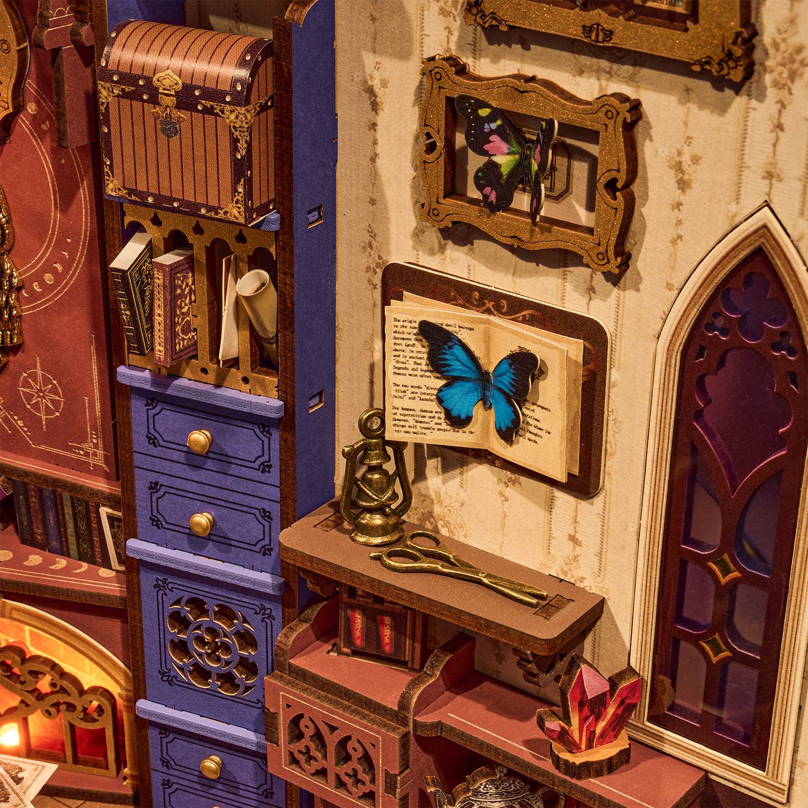 Robotime Book Nook Magic Fantasy Corner TGB14 - Image 5
