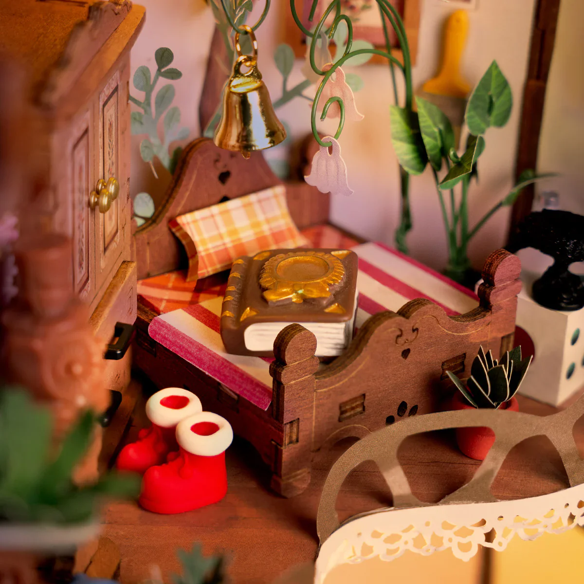 Robotime Fairytale Tree House DG179 - Image 5