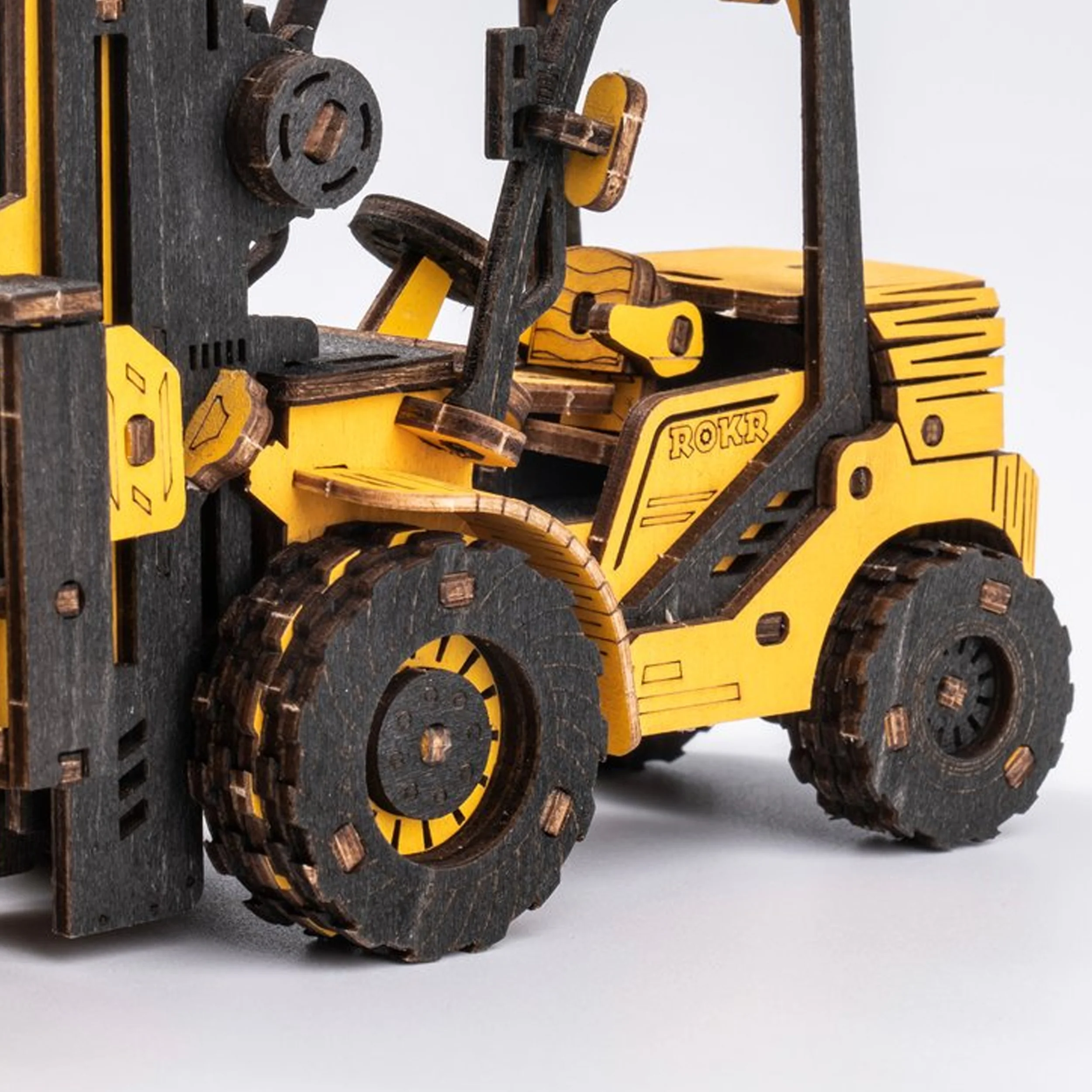 Robotime Forklift TG413K - Image 6