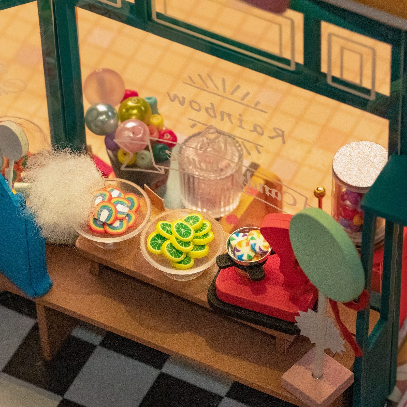 Robotime Rainbow Candy House DG158 - Image 6