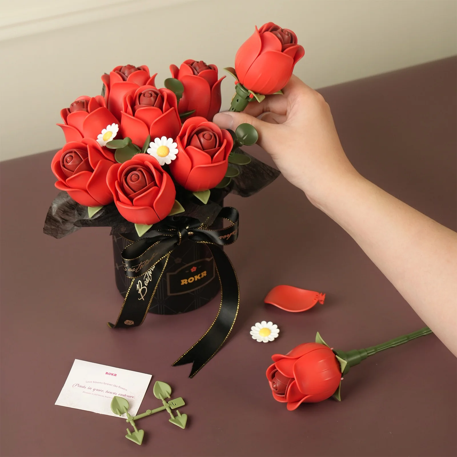 Robotime Red Rose Bouquet AF02J - Image 4